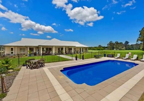 Property building, Patio, Garden, Garden view, Pool view, Swimming pool, Swimming pool