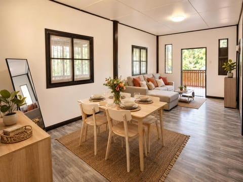 Living room, Seating area, Dining area