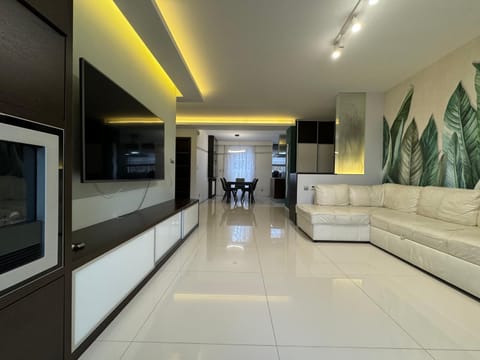 TV and multimedia, Seating area
