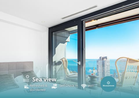 Bed, View (from property/room), Balcony/Terrace, Photo of the whole room, Bedroom, Sea view