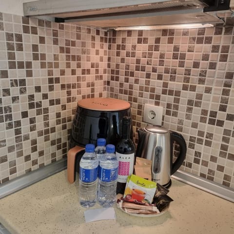 Coffee/tea facilities, Kitchen or kitchenette