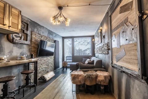 Living room, Photo of the whole room