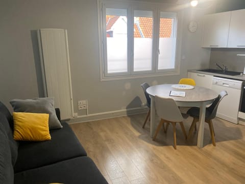 MOCY La Maison House in Hauts-de-France