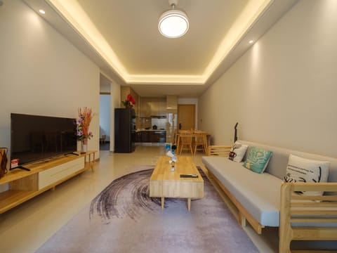 Bed, TV and multimedia, Living room, Photo of the whole room, Seating area, Evening entertainment, Bedroom