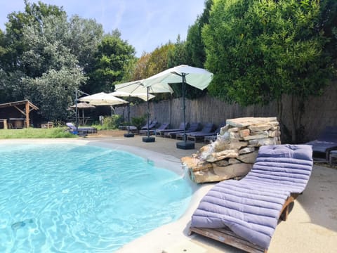 Garden view, Pool view, Swimming pool, sunbed
