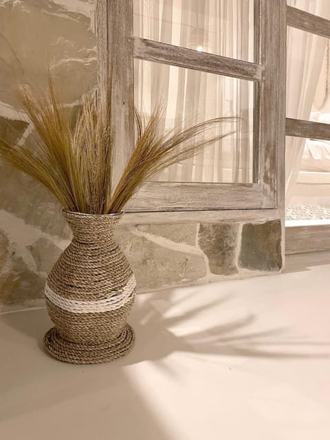 Living room, Decorative detail