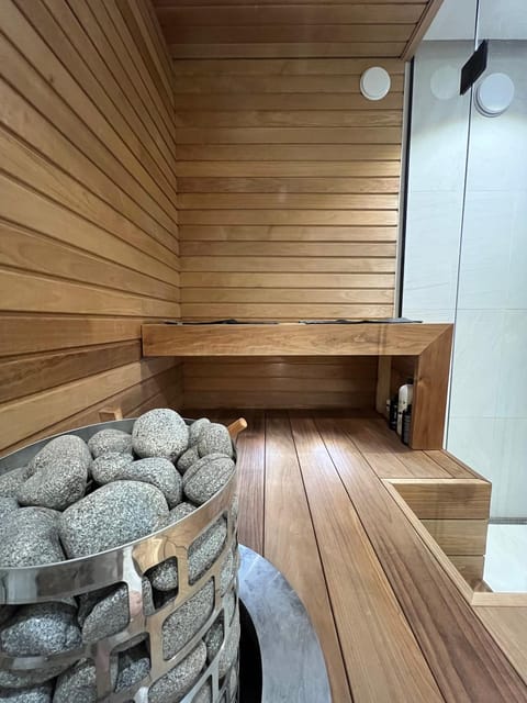 Sauna, Bathroom