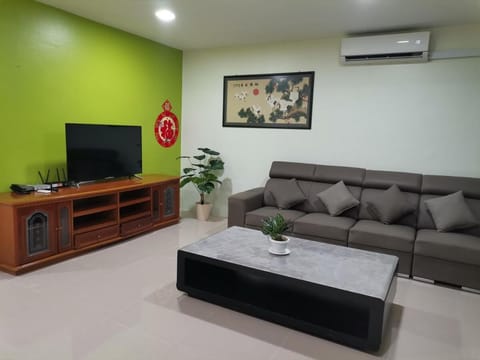 TV and multimedia, Living room, air conditioner