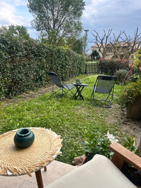 Patio, Garden view