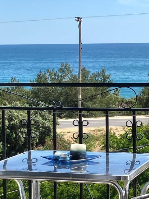 Blue Sea Studios Hotel in Limenaria