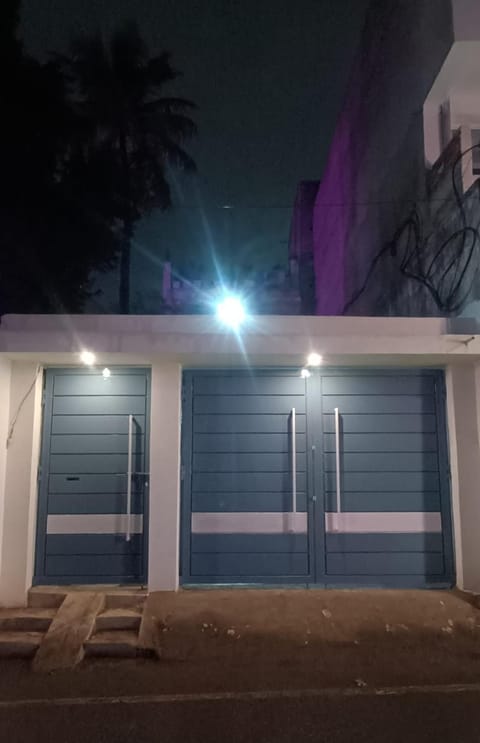 Facade/entrance, Night
