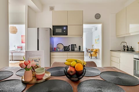 Communal kitchen, kitchen