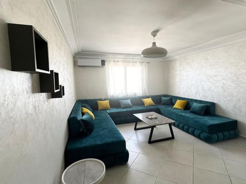 TV and multimedia, Living room, air conditioner