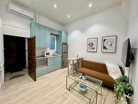 Kitchen or kitchenette, Living room