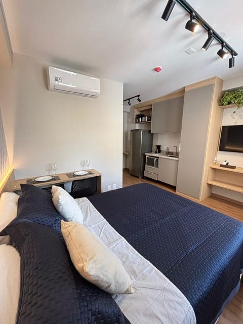 Kitchen or kitchenette, Photo of the whole room, Dining area, Bedroom