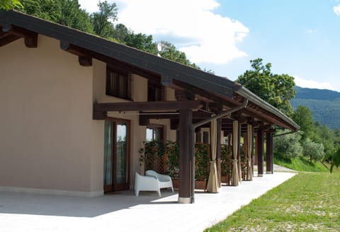 Patio, Facade/entrance, Garden