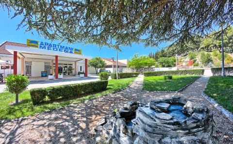 Facade/entrance, Day, Garden, Lobby or reception