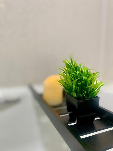 Centrally Located Apt with Parking Apartment in Walsall