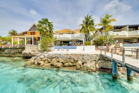Sea view, Swimming pool