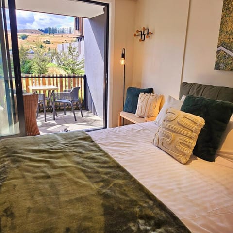 Bed, View (from property/room), Bedroom