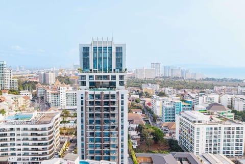 Property building, Day, City view, Sea view