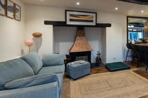 Riverside Manor House in Evesham