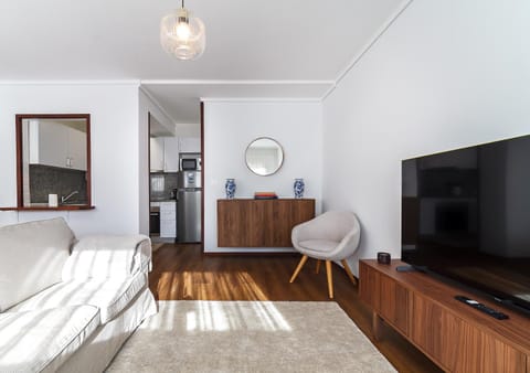 Communal lounge/ TV room, TV and multimedia, Kitchen or kitchenette