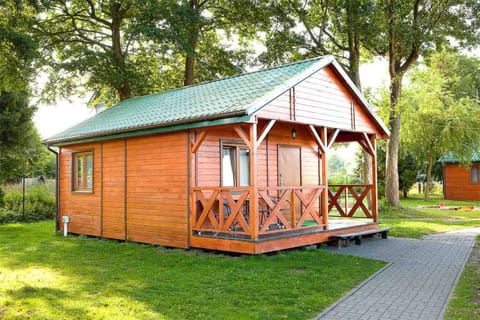 Property building, Spring, Day, Natural landscape, Garden, Garden view