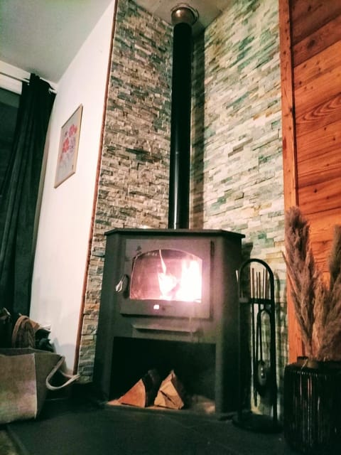 Living room, fireplace