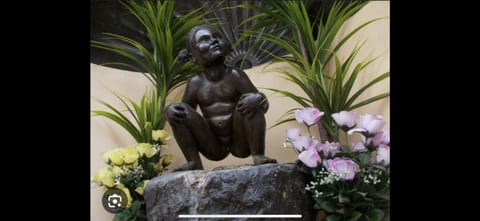 People, Decorative detail