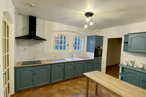 Spacious house with garden House in Sanary-sur-Mer