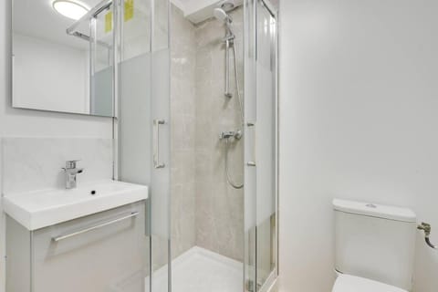 Nid Douillet au Bord du Canal #A Apartment in Chelles