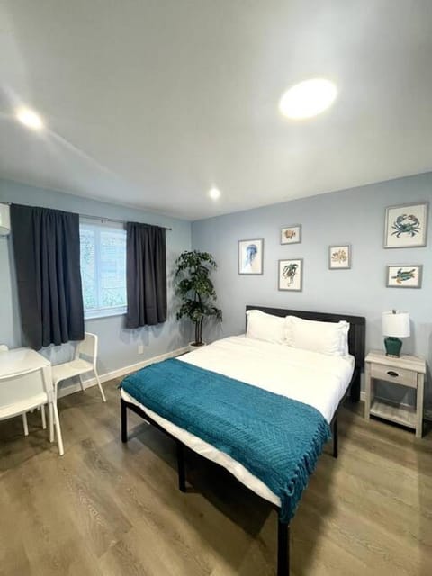 Las Olas Studio W Parking 10 min to FLL and beach Apartment in Hollywood