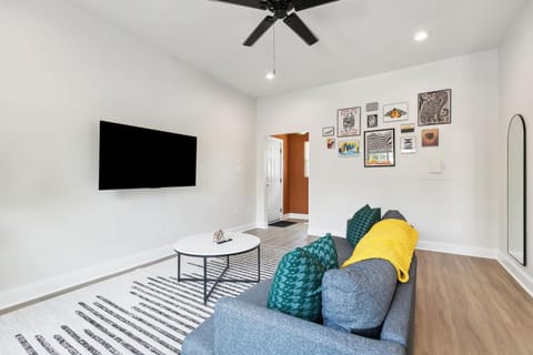 StayAE Downtown - 1BR Apartment, Ground Floor Apartment in Baton Rouge