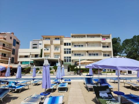 Day, Beach, Location, sunbed