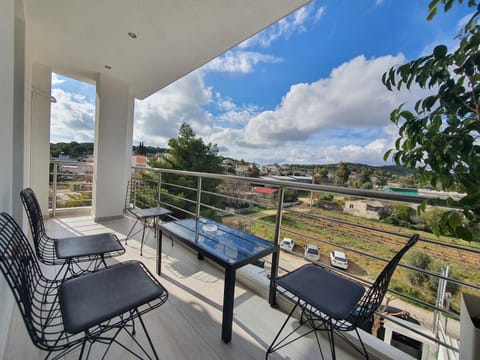 Natural landscape, View (from property/room), Balcony/Terrace
