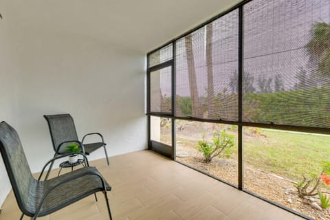 10 Mi to Holiday Nights Casa Bella Condo with Lanai Apartment in Iona