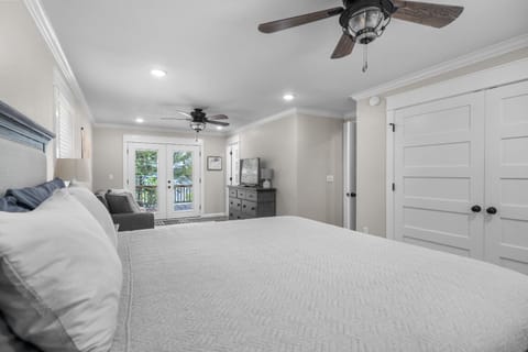 Nordin's LakeHouse, Lakefront Hideaway on Delaware Bay Sleeps 10 House in Arkansas