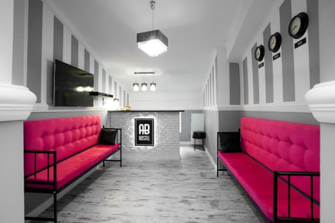 TV and multimedia, Lobby or reception