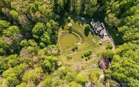 Sleepy Hollow House in Swain County