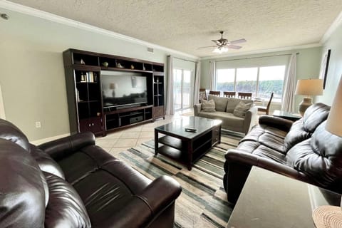 Bay John 406 condo Apartment in Gulf Shores