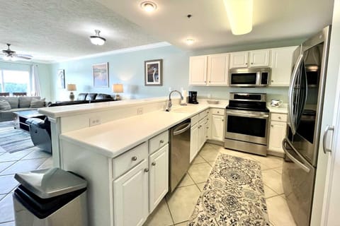 Bay John 406 condo Apartment in Gulf Shores