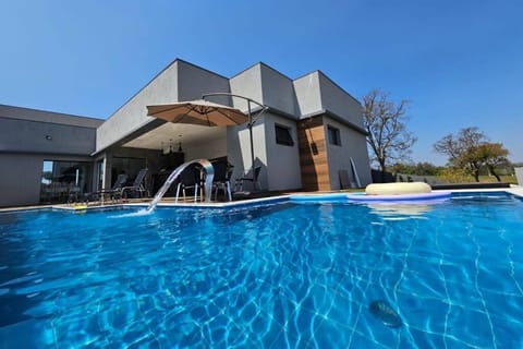 Day, Pool view, Swimming pool, Swimming pool
