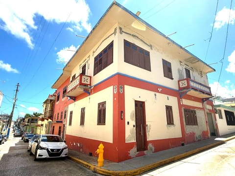 Property building, Day, Neighbourhood, Street view