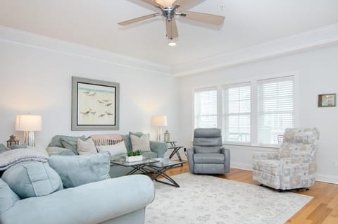 Sunny Vacations Villa by Bryant Real Estate House in Kure Beach