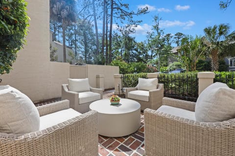 6 Genoa Court House in Hilton Head Island