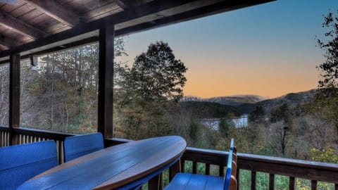 Lakeview Lodge House in Blue Ridge Lake