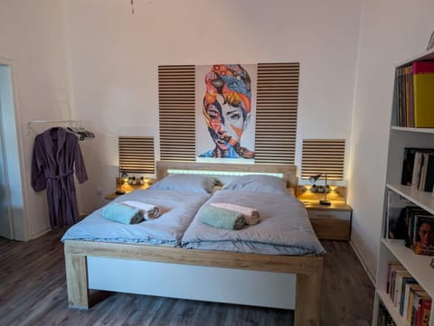 Bed, Bedroom