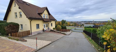 Property building, Spring, Natural landscape, Street view, Parking