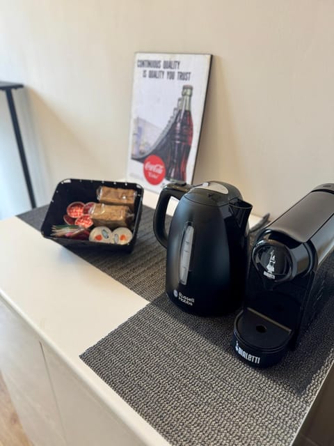 Modern Home near Hospital and City Center Apartment in Parma